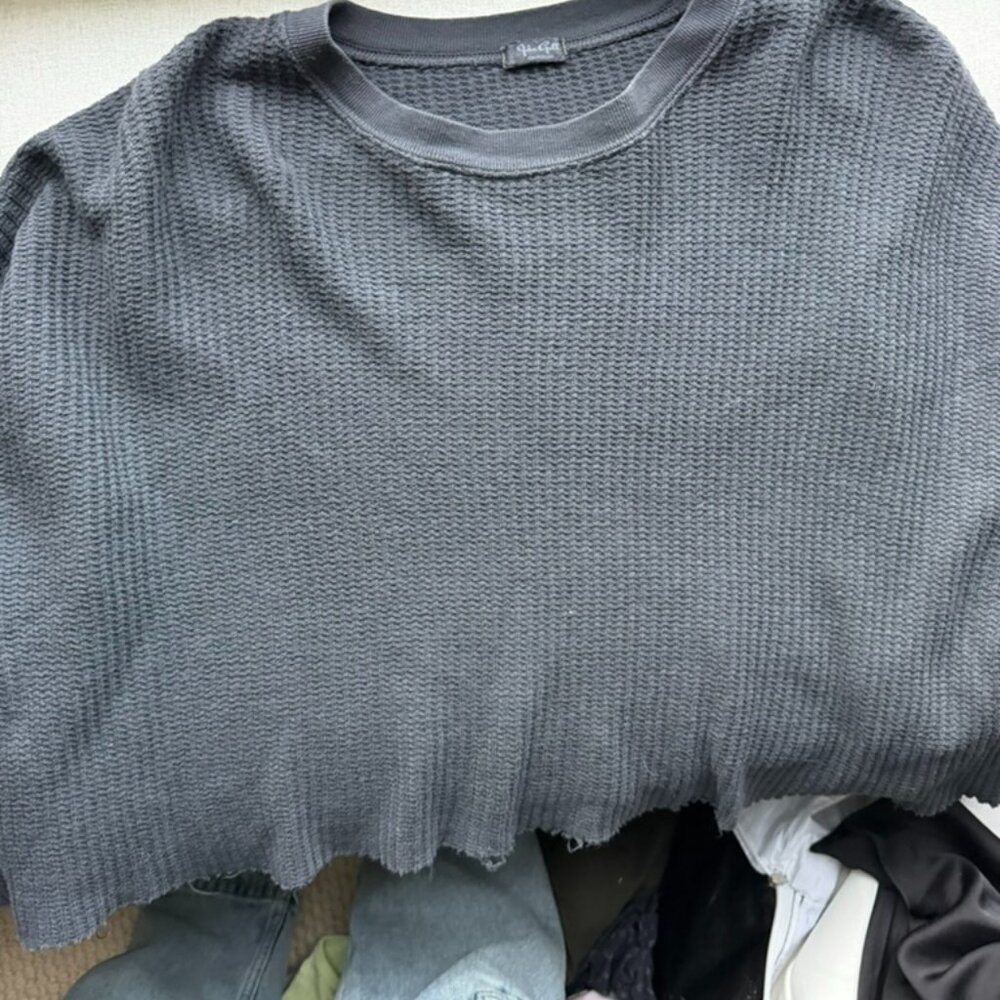 Black Brandy Melville long sleeve (baggy)